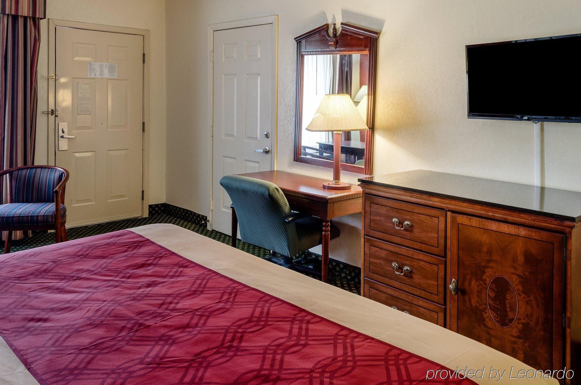 Econo Lodge Inn & Suites Philadelphia Exterior foto