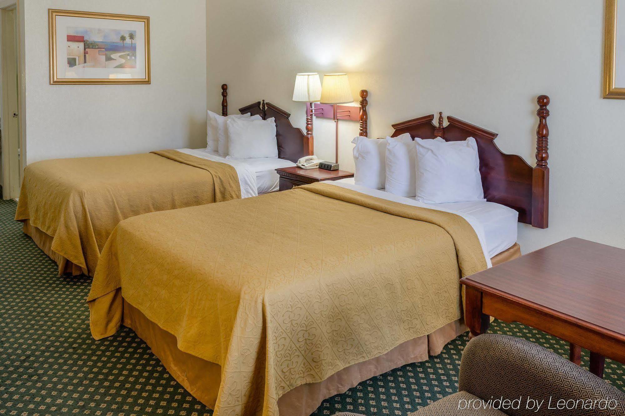 Econo Lodge Inn & Suites Philadelphia Exterior foto