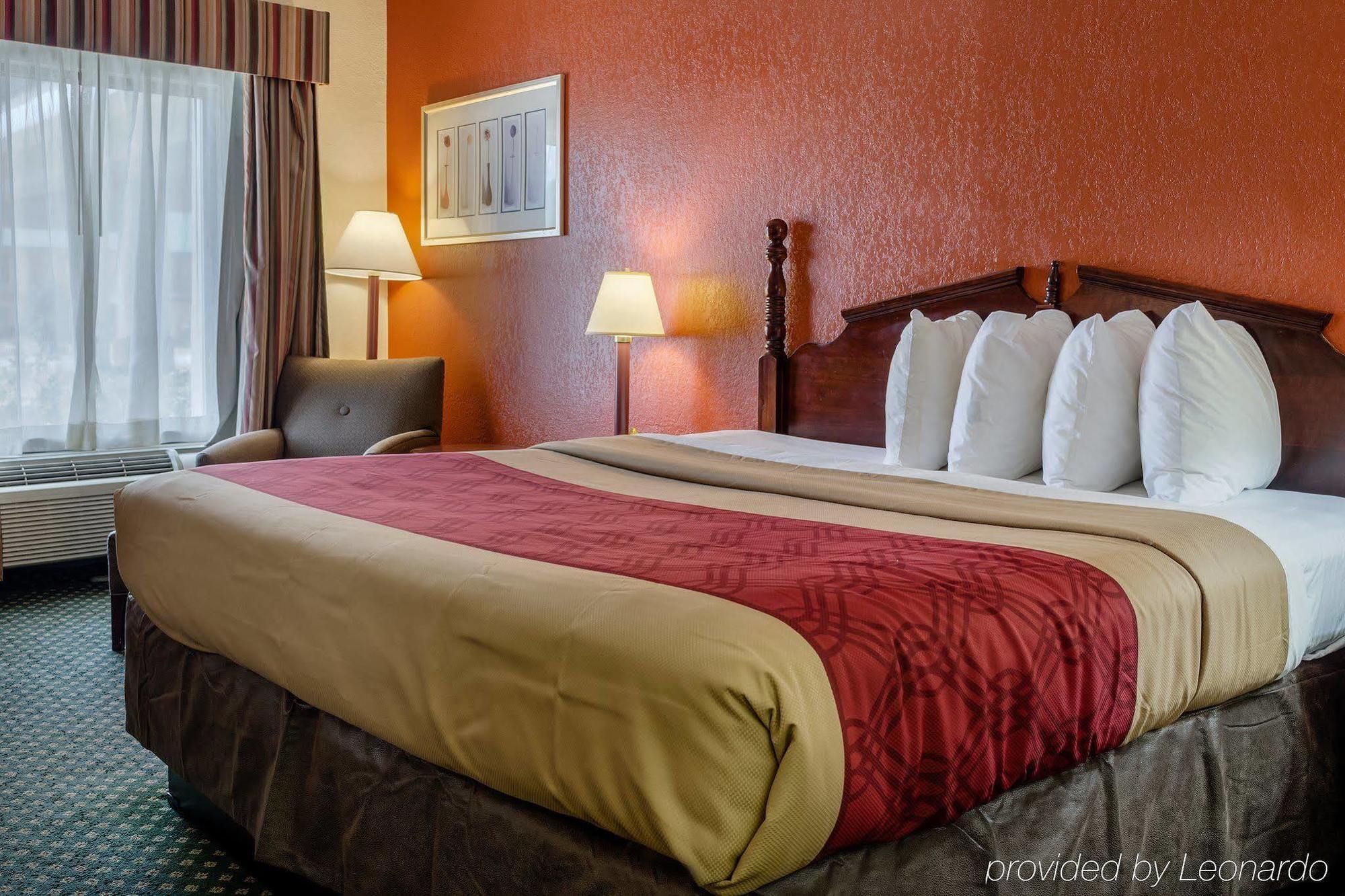 Econo Lodge Inn & Suites Philadelphia Exterior foto
